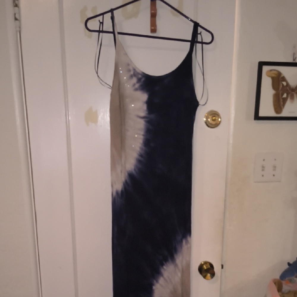INC International Concepts € Tie-Dye Maxi Dress in Navy and Cream